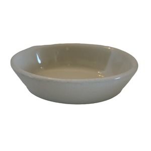 Vintage Hall 570 Small Oval Baking Serving Dish White 5.5 inch by 4 inch